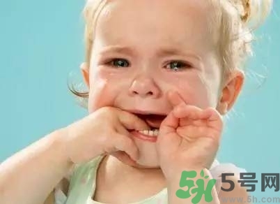 如何讓孩子不哭？孩子不哭正常嗎？