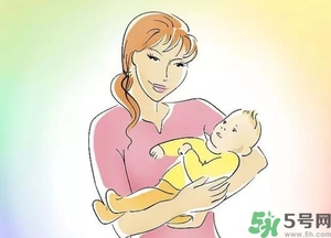 嬰兒怎么抱？嬰兒怎么抱著喂奶？