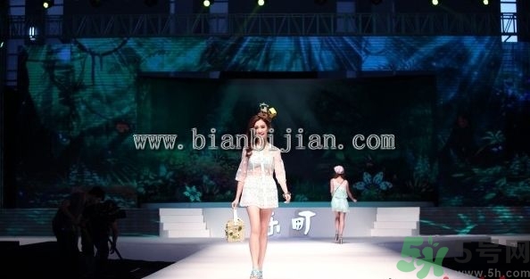 樂町衣服真假怎么辨別?樂町衣服真假鑒別圖 樂町衣服真假怎么辨別?樂町衣服真假鑒別圖