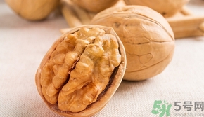 核桃吃多了會怎么樣?核桃吃多了有什么壞處? 核桃吃多了會怎么樣?核桃吃多了有什么壞處?