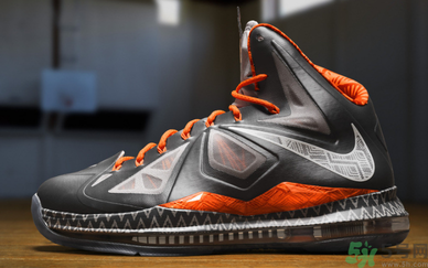 耐克鞋子怎么看型號(hào)？耐克鞋子型號(hào)怎么看？