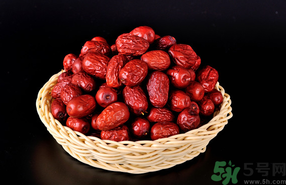 灰棗和紅棗哪種營養(yǎng)高？灰棗和紅棗的區(qū)別