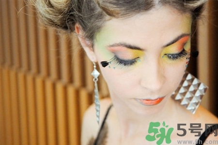 10月打耳洞好嗎？什么時(shí)候打耳洞最好？