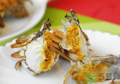 大閘蟹蒸多長(zhǎng)時(shí)間？沒(méi)熟的大閘蟹可以吃嗎？