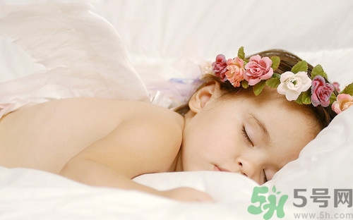 人工和試管區(qū)別在哪里？試管嬰兒的利與弊