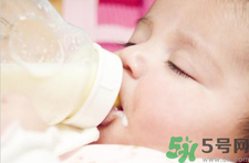 寶寶夜奶什么時候斷開？寶寶夜奶怎么斷