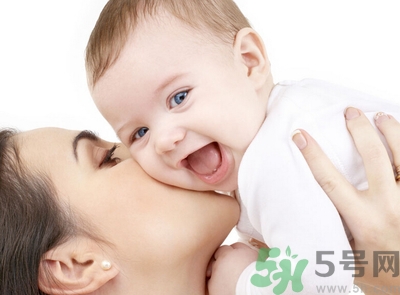 人工和試管區(qū)別在哪里？試管嬰兒的利與弊