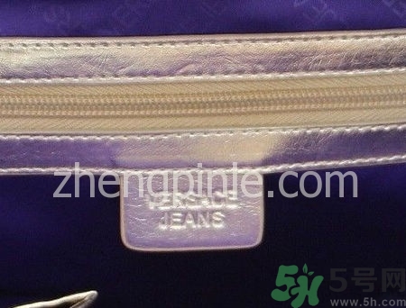 范思哲包包真假怎么辨別?Versace包包真假鑒別圖 范思哲包包真假怎么辨別?Versace包包真假鑒別圖