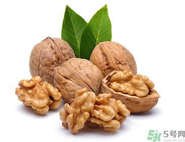 紙皮核桃和普通核桃哪個好？紙皮核桃和普通的核桃有什么區(qū)別？