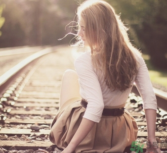 白頭粉刺可以擠嗎？白頭粉刺擠了怎么處理？