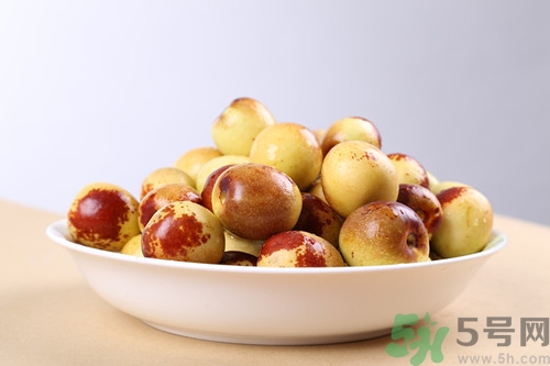 冬棗能曬干嗎?冬棗曬干就是紅棗嗎 冬棗能曬干嗎?冬棗曬干就是紅棗嗎