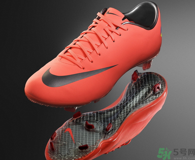 耐克鞋子可以水洗嗎？耐克運動鞋可以水洗嗎？