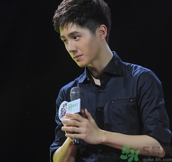 結(jié)婚可以穿黑襯衫嗎？參加婚禮可以穿黑色衣服嗎？