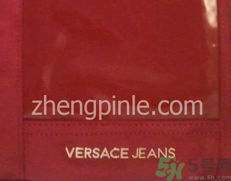 范思哲包包真假怎么辨別?Versace包包真假鑒別圖 范思哲包包真假怎么辨別?Versace包包真假鑒別圖