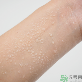 露娜luna氣墊粉底好不好用？luna氣墊bb好用嗎？