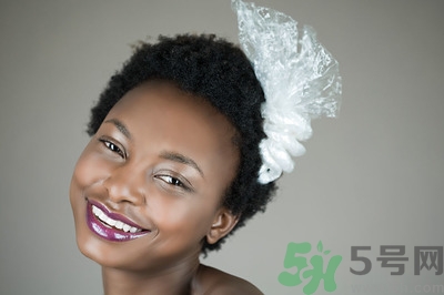 皮膚不白的人適合什么顏色的口紅?皮膚不白的人怎么化妝 皮膚不白的人適合什么顏色的口紅?皮膚不白的人怎么化妝