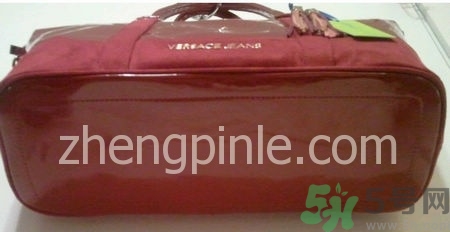 范思哲包包真假怎么辨別?Versace包包真假鑒別圖 范思哲包包真假怎么辨別?Versace包包真假鑒別圖