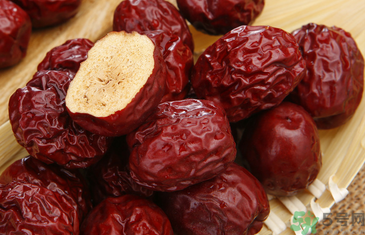 新鮮紅棗怎么曬干？鮮棗怎么做成棗干？