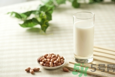 豆?jié){粉有營養(yǎng)嗎？豆?jié){粉結(jié)塊還能喝嗎？