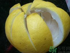 柚子皮能去冰箱異味嗎？為什么柚子皮能去除冰箱的異味？