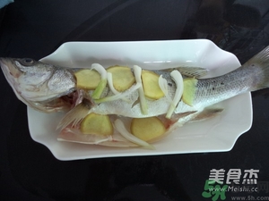 鱸魚蒸多長時(shí)間？鱸魚怎么蒸？