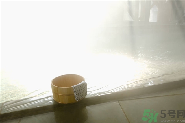 泡溫泉需要帶什么東西？泡溫泉需要準備什么東西？