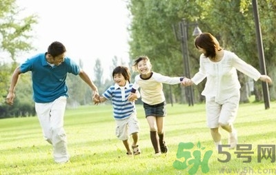 父親對孩子的影響有多大？父親對孩子的陪伴重要嗎？