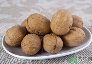 干核桃和濕核桃哪個好？干核桃和濕核桃的區(qū)別