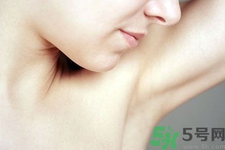 女人腋下不長毛怎么回事？女人腋下不長毛怎么辦？
