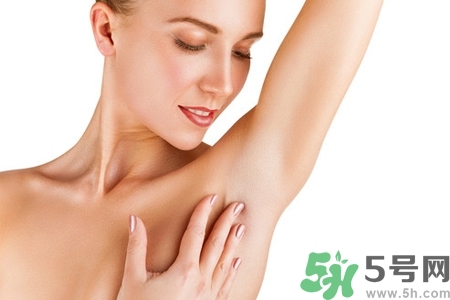 女人腋下不長毛怎么回事？女人腋下不長毛怎么辦？