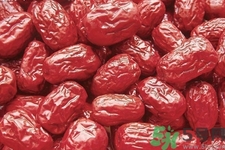 冬棗和紅棗的營(yíng)養(yǎng)價(jià)值哪個(gè)高？冬棗和紅棗哪個(gè)熱量高？