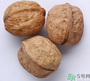 干核桃可以保存多久？干核桃能放多久？