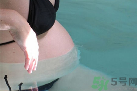 孕婦可以泡溫泉嗎？孕婦泡溫泉好嗎？