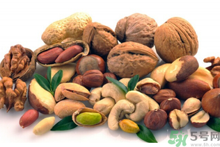 核桃發(fā)霉能吃嗎？發(fā)霉的核桃能吃嗎？