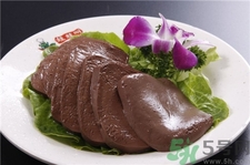 鴨血的營養(yǎng)價值 鴨血的功效與作用 鴨血的營養(yǎng)價值 鴨血的功效與作用