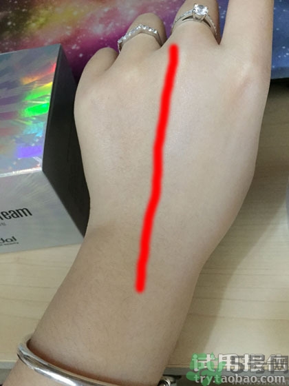 素顏霜和氣墊哪個好？素顏霜和氣墊bb哪個好？