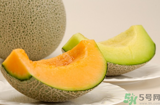 哈密瓜吃多了會怎么樣？哈密瓜吃多了會上火嗎？