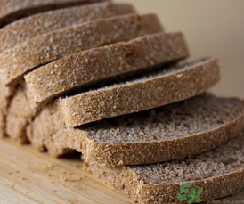 全麥面包的熱量？全麥面包的熱量高嗎？