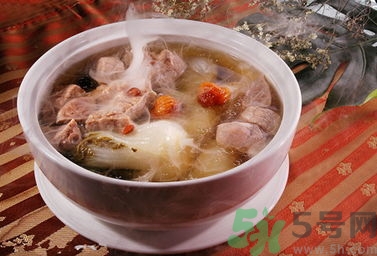 入秋喝什么湯最好？秋季養(yǎng)生湯有哪些？