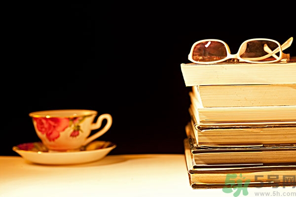 經(jīng)常熬夜怎么排毒？熬夜如何排毒？