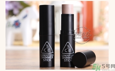 3ce高光棒真假怎么辨別?3ce高光棒真假對比圖 3ce高光棒真假怎么辨別?3ce高光棒真假對比圖