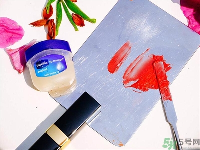 凡士林可以吃嗎？凡士林可以涂嘴唇嗎