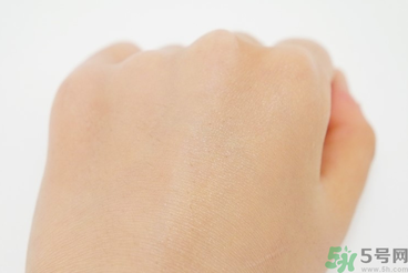 w.lab雪花氣墊色號(hào) w.lab黑色白色雪花氣墊試色圖 w.lab雪花氣墊色號(hào) w.lab黑色白色雪花氣墊試色圖