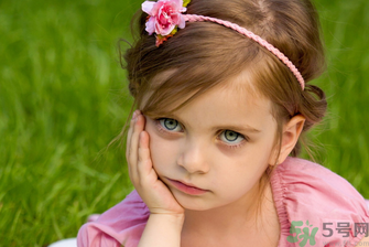 小孩能吃柿子嗎？小孩吃柿子好不好？