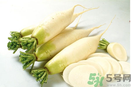 吃白蘿卜能喝酒嗎？吃白蘿卜能喝紅酒嗎？