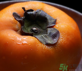 吃柿子會(huì)得結(jié)石嗎？吃柿子會(huì)結(jié)石嗎？