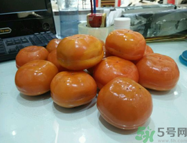 硬柿子和軟柿子的區(qū)別？硬柿子怎么變軟？