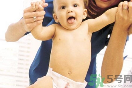 小孩尿黃是怎么回事？小孩尿黃怎么辦？