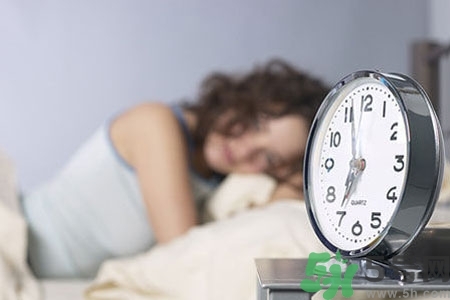 熬夜對(duì)青少年有什么影響？熬夜對(duì)青少年的危害是什么？