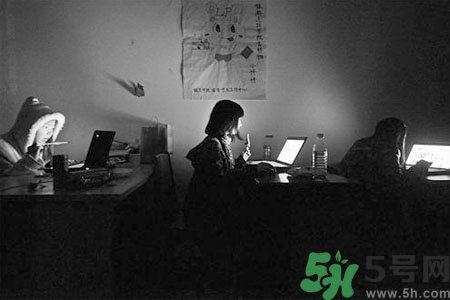 熬夜對(duì)青少年有什么影響？熬夜對(duì)青少年的危害是什么？